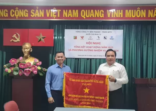 Cờ thi đua Thành Phố - Đơn vị dẫn đầu Khối thi đua 12 năm 2022