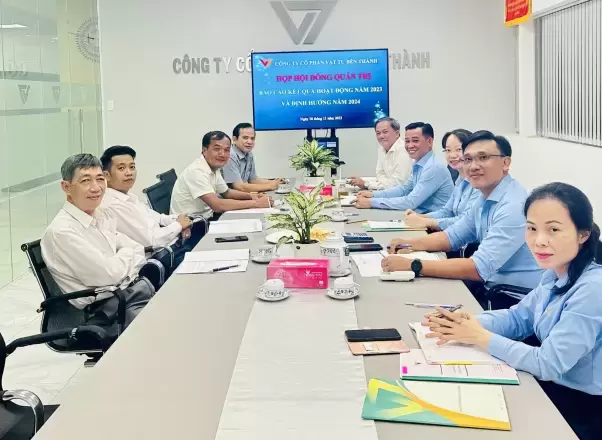 Hội Đồng Quản Trị họp định kỳ